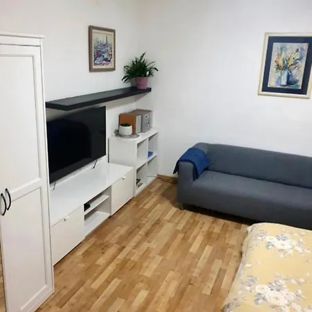 Great Near Center Апартаменты Сплит
