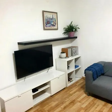 Апартаменты Great Near Center *